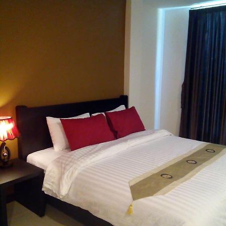 One Fu Hotel Surin Luaran gambar