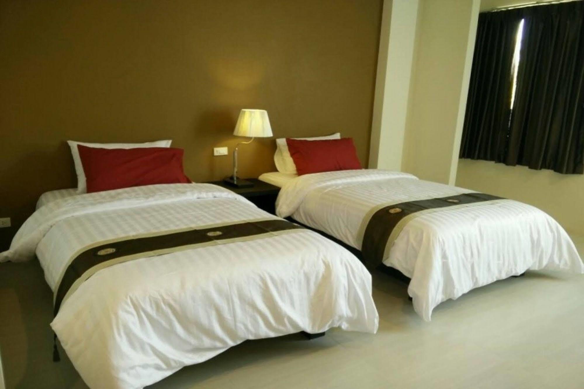 One Fu Hotel Surin Luaran gambar